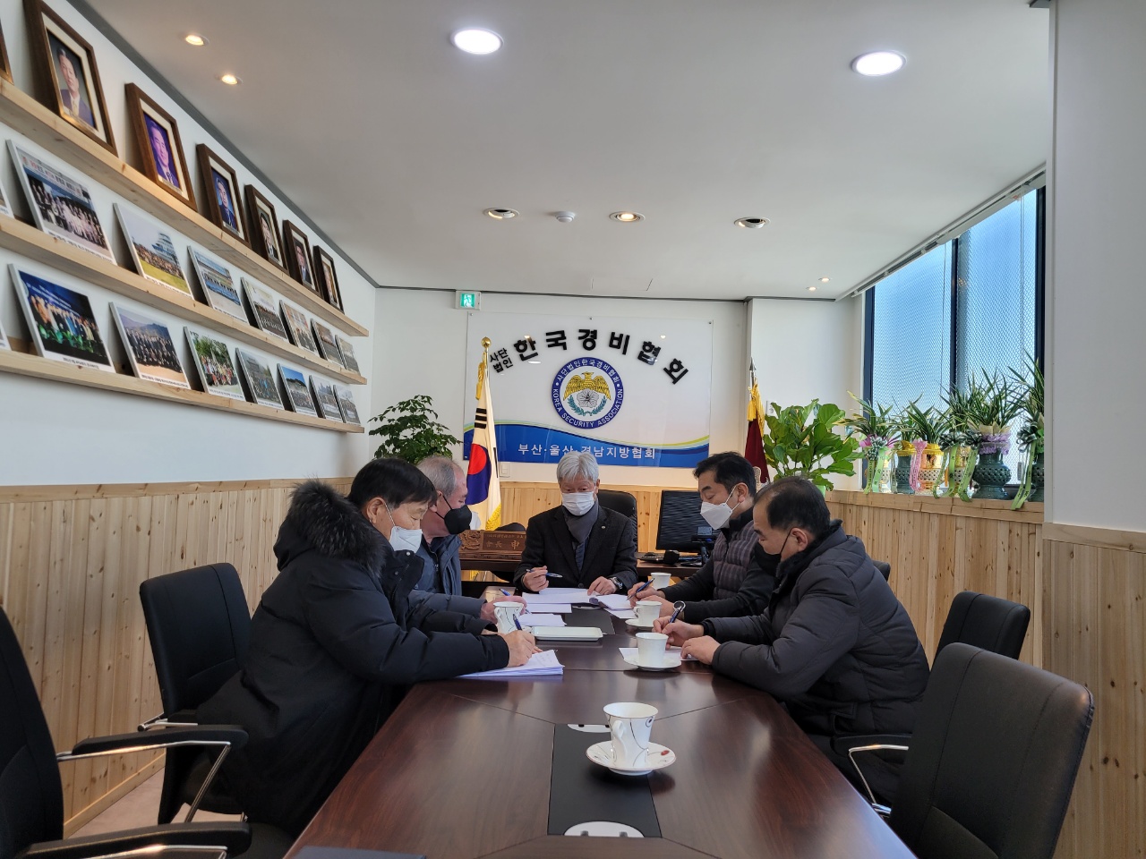 선거관리위원 위촉장 수여